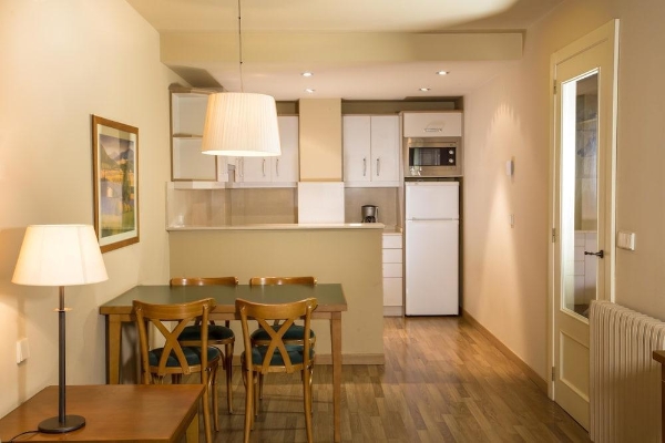 Aparthotel Shusski (Encamp)